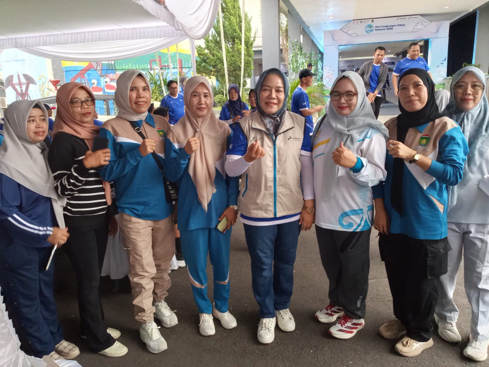 KEGIATAN JALAN SANTAI DAN PENANAMAN POHON
