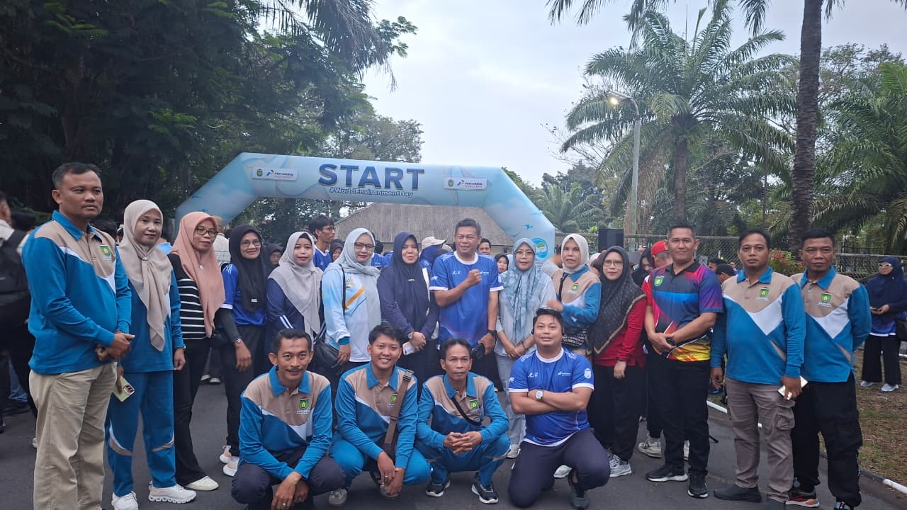 KEGIATAN JALAN SANTAI DAN PENANAMAN POHON
