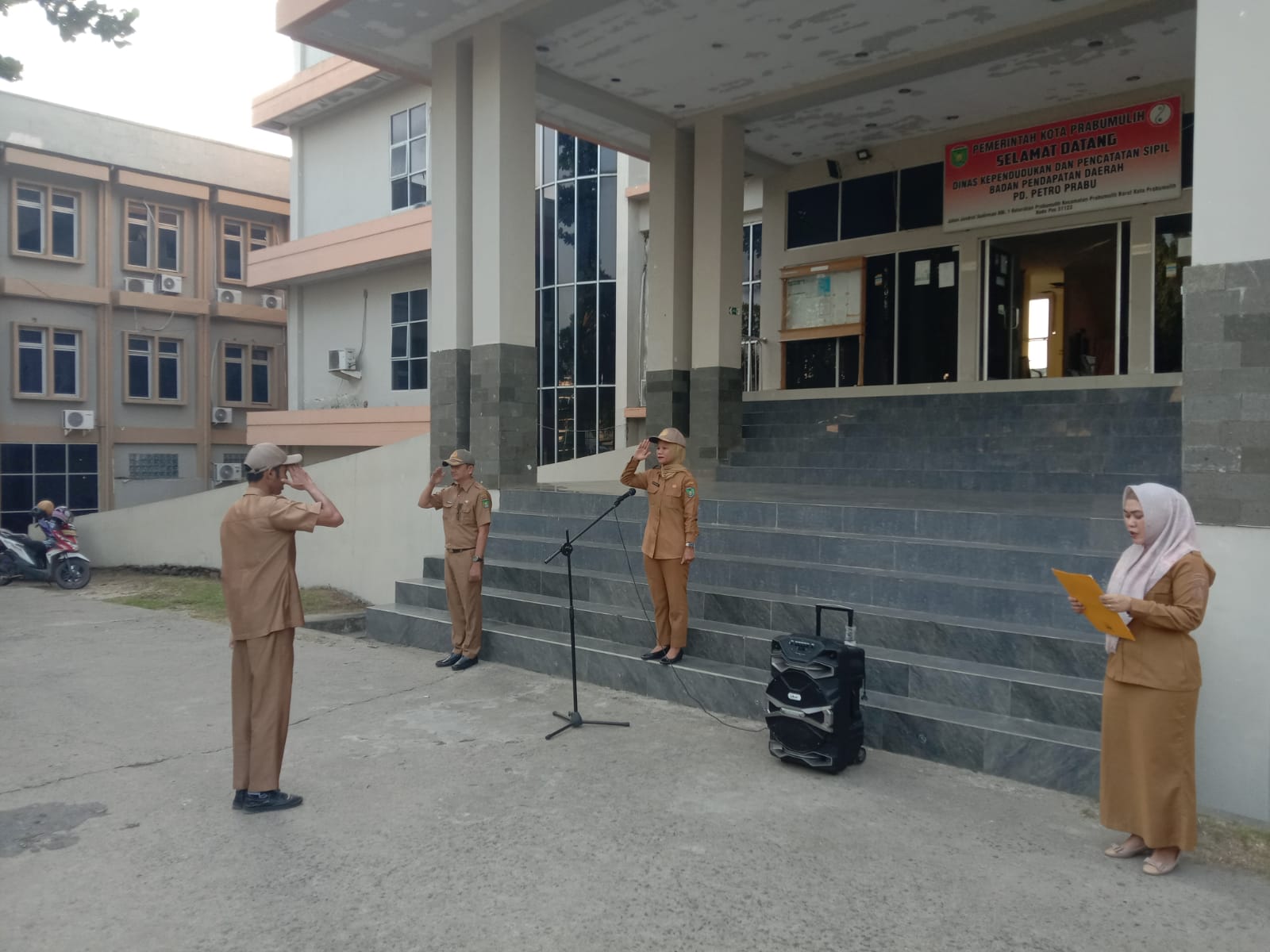 Kegiatan Apel Mingguan